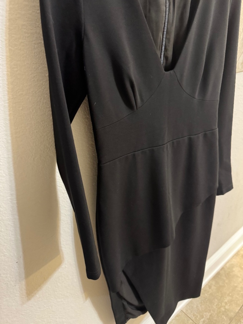 Perfect little black dress T•Lulah size medium